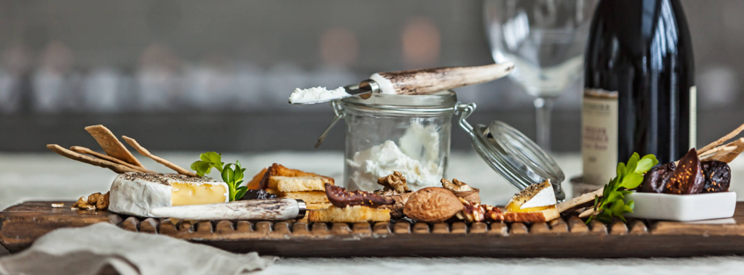 NZ artisanal cheeseboard presentation with a perfect match | Point Residence Luxury Auckland Waterfront Accommodation 